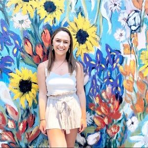 Meet your Posher, Whitney